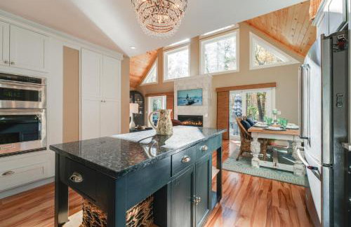 Beaches, Golf and More Family Home on Frye Island! - Foto 15