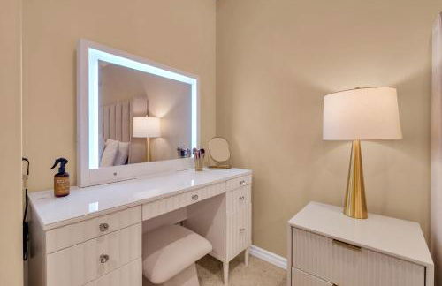 Luxury Retreat with Private Yard close to Beaches and FIFA Sleeps 10 - Foto 15