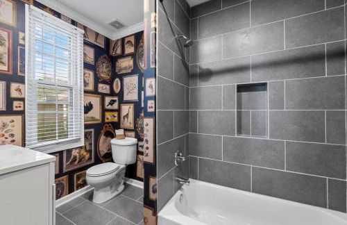 Large historical home w/ fire pit, chef kitchen. - Foto 27