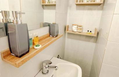 Elegant City-Center Apartment - Photo 5