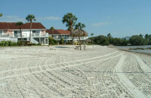 Affordable Two Bedroom Tropical Condo - Private Beach, Pools, Hot Tub - Foto 51