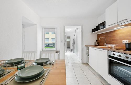 Ferienhaus Andernach mit Garten Hunde willkommen große Terrasse - Photo 2