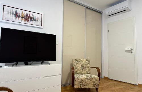 Emily at CITY CENTER - Foto 48