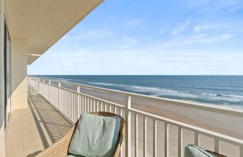 Beachfront 3BR Condo with Stunning Views Daytona - Photo 77