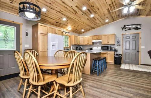 Turtle Flambeau Flowage - Fishing and ATVing dream - Foto 6