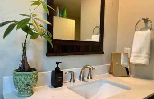 1920 Brick House-Hot Tub-Outdoor Brickoven Pizza-Pets-Breweries - Foto 51