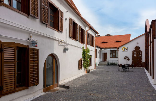 Casa Nicolae Luxury Suites - Photo 2