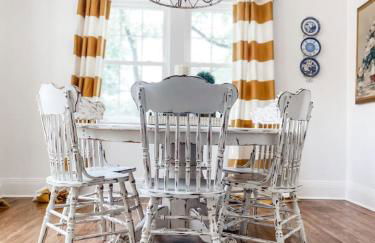 Cozy 2BR Apt w KING in historic dist. 1mi to sq. - Foto 20