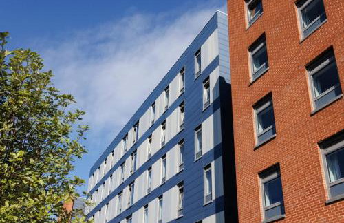 Newcastle City Centre Double Room with Private Bathroom - Foto 19