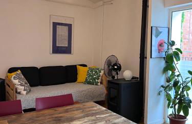 Alojamiento con encanto en planta superior ideal para trabajo y escapadas familiares en Montserrat - Foto 8