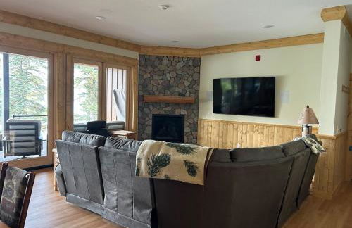 The Lodge at Pine Cone Lodge for Large gatherings! - Foto 46