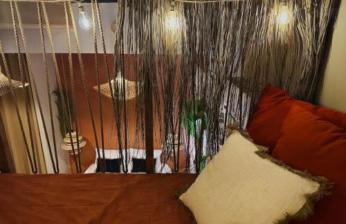 Le Jacaranda - Suite africaine - Sauna & Netflix - Foto 15