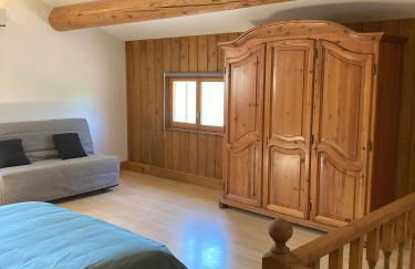 Mazet des Cèdres au pied de la colline - Foto 17