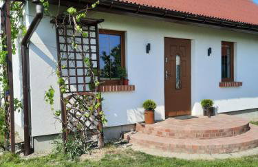 Wierzbowy zakątek Kąty Rybackie - Foto 1