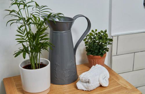 Delven House- Serviced Apartments - Photo 19