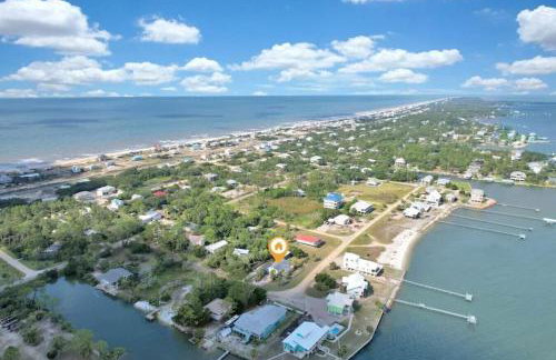 Pet-Friendly Bay View Home w/ Screened Pool Near Lighthouse - Foto 11