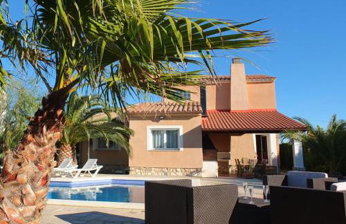 Villa Nerea with air conditioning & private swimming pool only 400m to the beach ideal for families - Foto 15