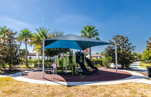 New Upscale 8BR Kissimmee Retreat with Private Pool, Spa & Resort Amenities - 7 Mi to Disney! - Foto 126