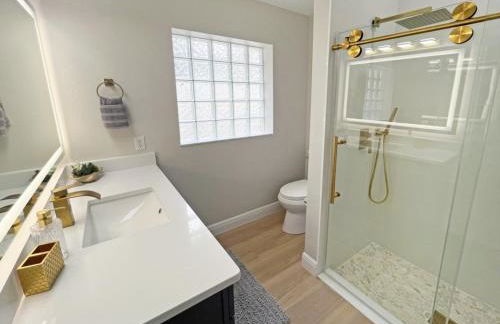 Stardust Villa 4 Bedroom Home by RedAwning - Foto 27