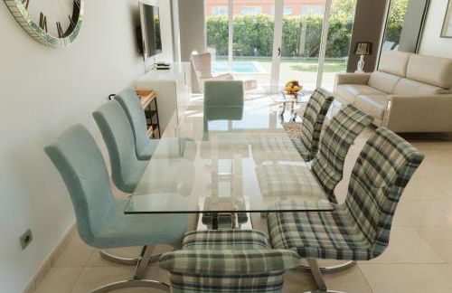 Villa Helene Tauro, Heated Pool, Wi-Fi, BBQ - Photo 33