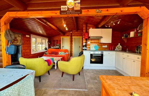 Shifty Chicken Shack - Foto 23