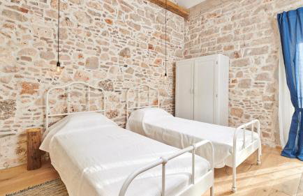 Villa Mediterranea with pool and grill in Umag - Photo 8