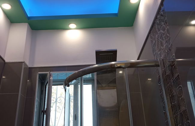 Agios Georgios - 2 Beds - Sleeps 5 - Free Parking - Foto 22