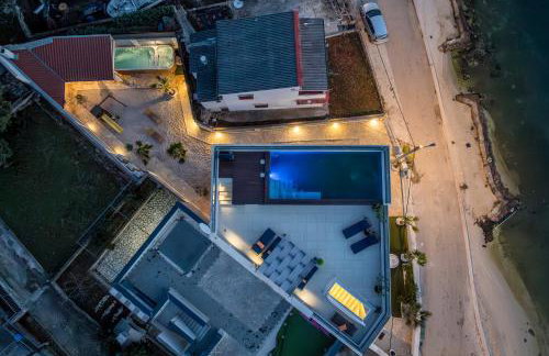 Beachfront Luxury Villa - Foto 45