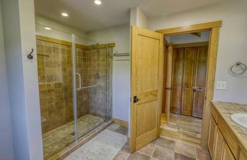 Huge Home w Studio Apt-Mountain Views-Hot Tub-Sauna - Foto 21