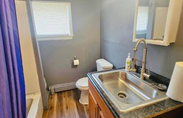 Suites on East Side near Whole Foods, Brown University, Miriam Hospital, MBTA, Downtown, - Foto 48