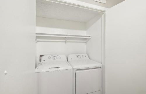 The Landry 277 Spacious and Cozy 2 Bedroom 1bth - Foto 30