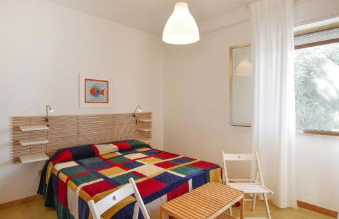 Amazing Home In Punta Braccetto - Foto 5