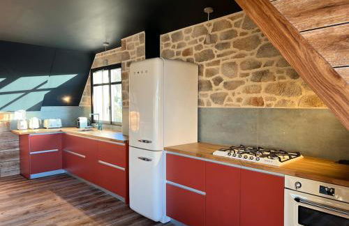 Ti an Aod Beachfront Stone Cottage Sleeps 10 OI Collection Rentals - Foto 13