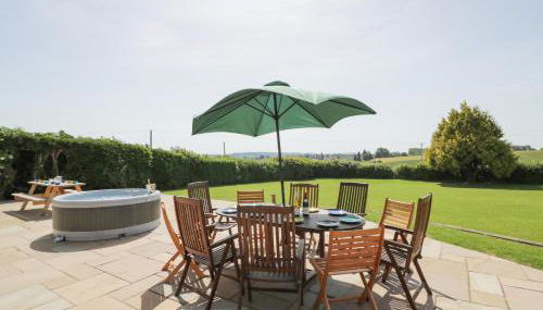 Lea Farm House - Photo 3