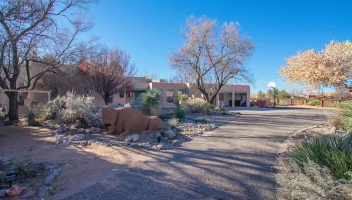 Buffalo Escape-Private Hot Tub in serene Corrales-Mountain View-Pet Friendly-No Pet Fee! - Foto 5