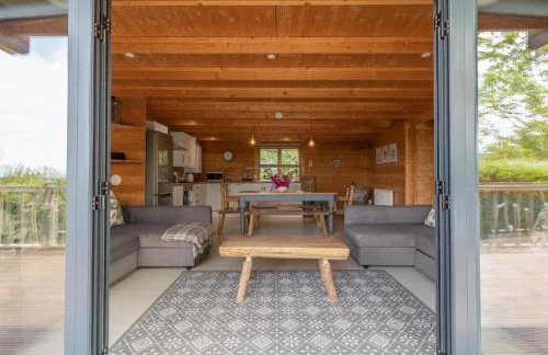 Wood Cabin 2 At Tapnell Farm - Foto 27