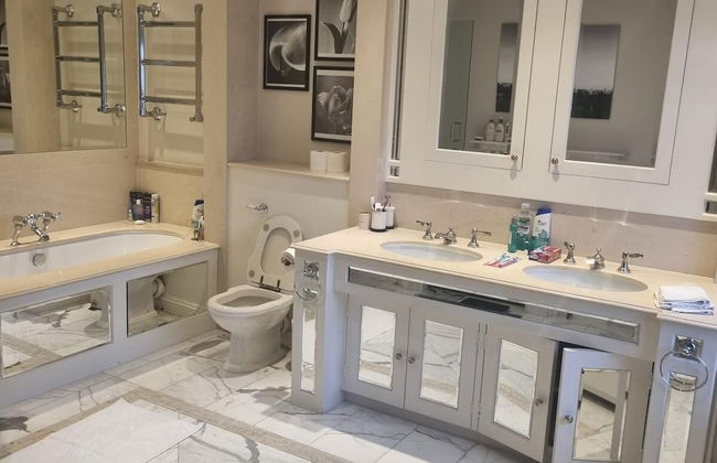 Park Village East Luxury Apartment - Foto 3