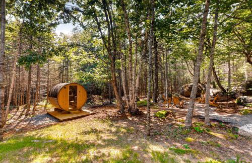 Lazy Lumberjack Hilltop Cabin - Photo 34