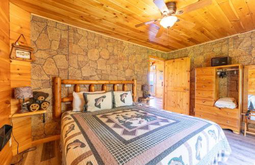 Fish Tales Cabin with a private hot tub - Foto 16