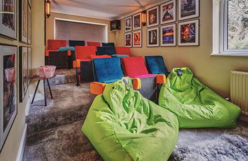 Loch Ness Mansion - Photo 5