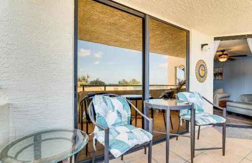 Gulf-View Condo with Beach Access and Patio in Hudson - Foto 14