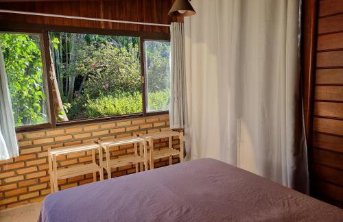 Casa 4 dorms 2 suites - localização perfeita no centrinho e rodeada de natureza - Foto 10