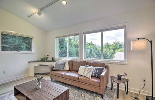 Airy and Bright Hideaway Near Smugglers Notch! - Foto 5
