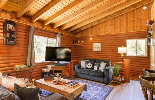 Community Lake Access Peaceful Cabin in Sonora! - Photo 4