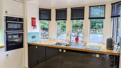 Detached 4 Bedroom Luxury Home - Foto 2