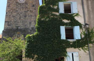 Entre l'église et la place - Foto 1