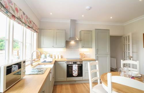 Flagstone Cottage - Photo 11