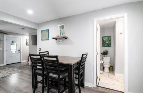 Lovely Modern 3 Bedroom Town Home - Foto 6