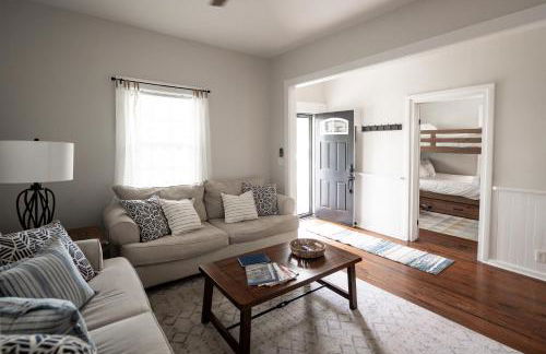 Bluewater Downtown Cottage - Foto 24