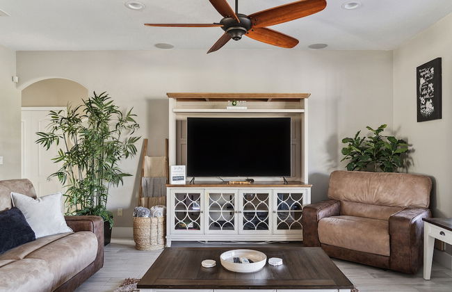 Family Paradise With Private Heated Pool 5 Bedroom Home by RedAwning - Photo 20